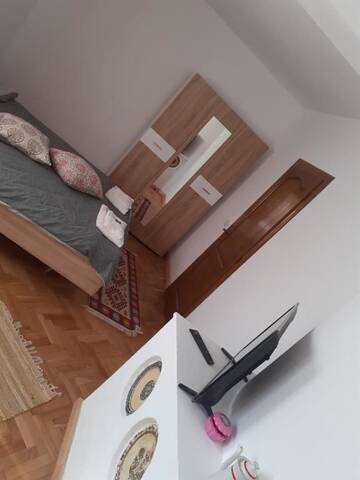Фото номера Номер с кроватью размера «king-size» и видом на горы Гостевой дом Cabana Costesti г. Costeşti 25